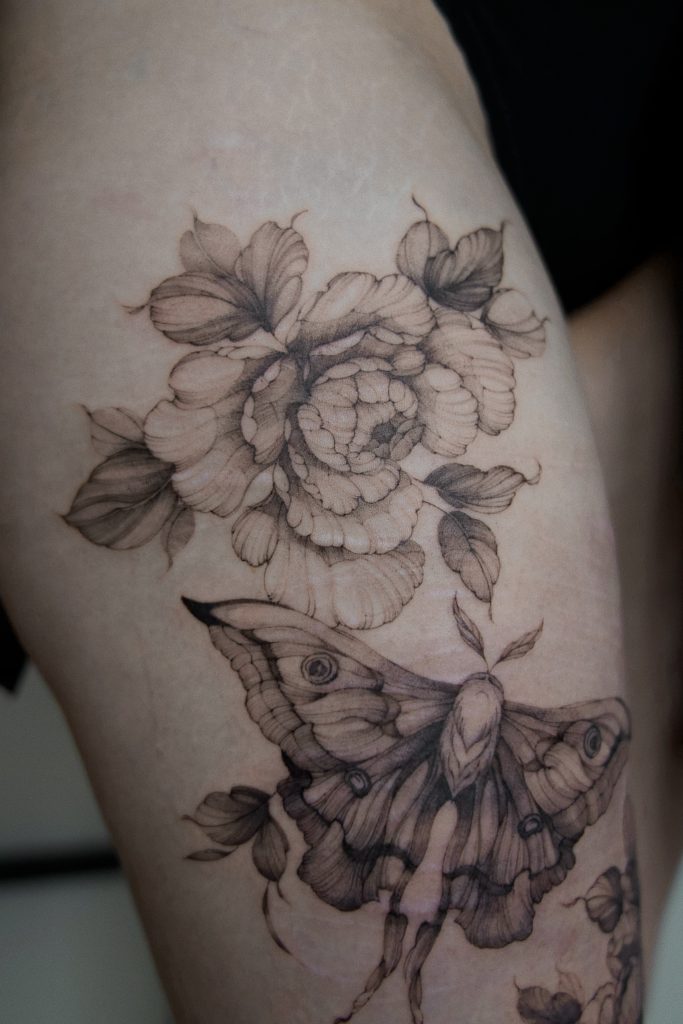 fineline tattoo blomst møll oslo